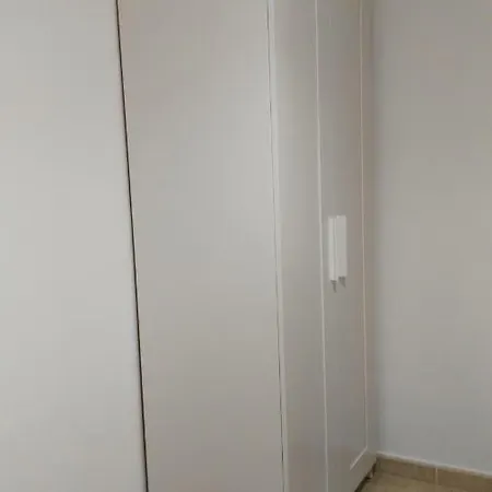 Piso Geneto Con Garaje Daire *