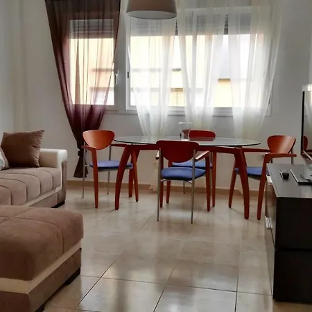 Piso Geneto Apartment